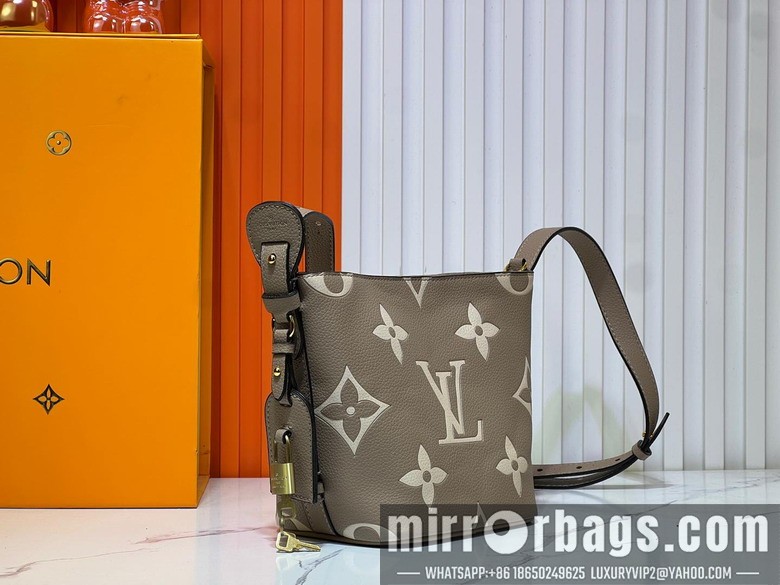 1:1 Replica Louis Vuitton Bags ALL In M12925 16x12x18cm ss