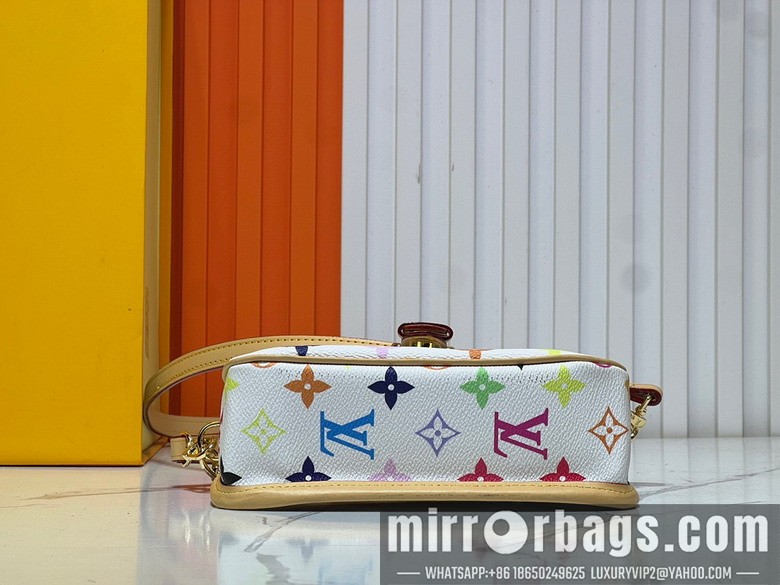 1:1 Replica Louis Vuitton Bags Diane M83566 19x10.5x6cm ss1