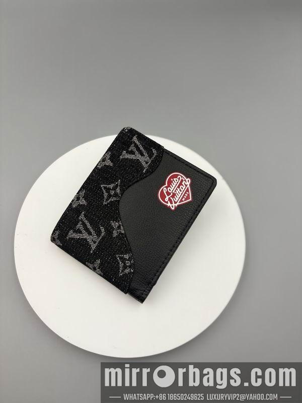 1:1 Replica Louis Vuitton Bags M81020 11x8.5x2cm ZC 2色