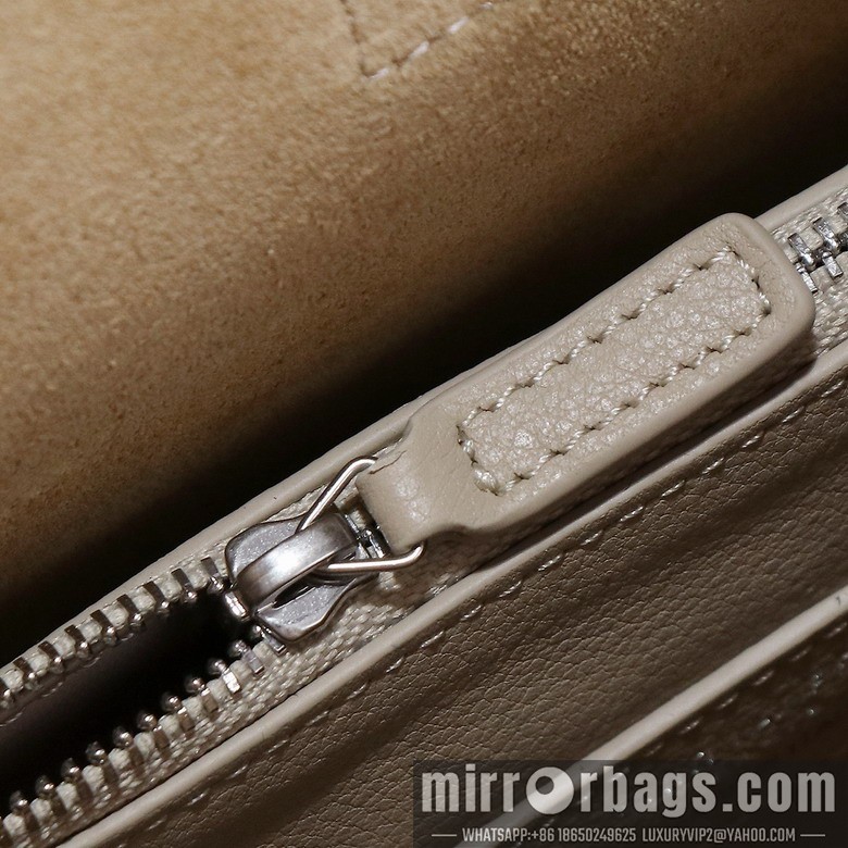 Replica YSL Bags YSL Le 657230 24x24x10cm 8D6