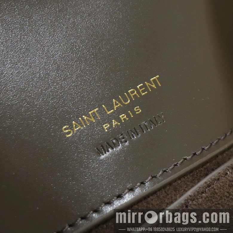 Replica YSL Bags YSL 749036 17x20x13cm 8D4