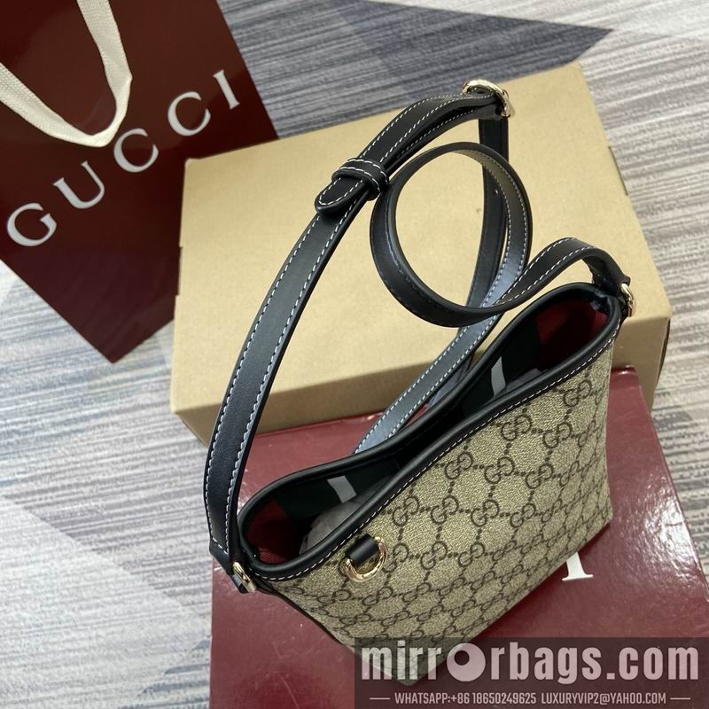 Replica Gucci Bags 847090 15x18x8cm MP 2色