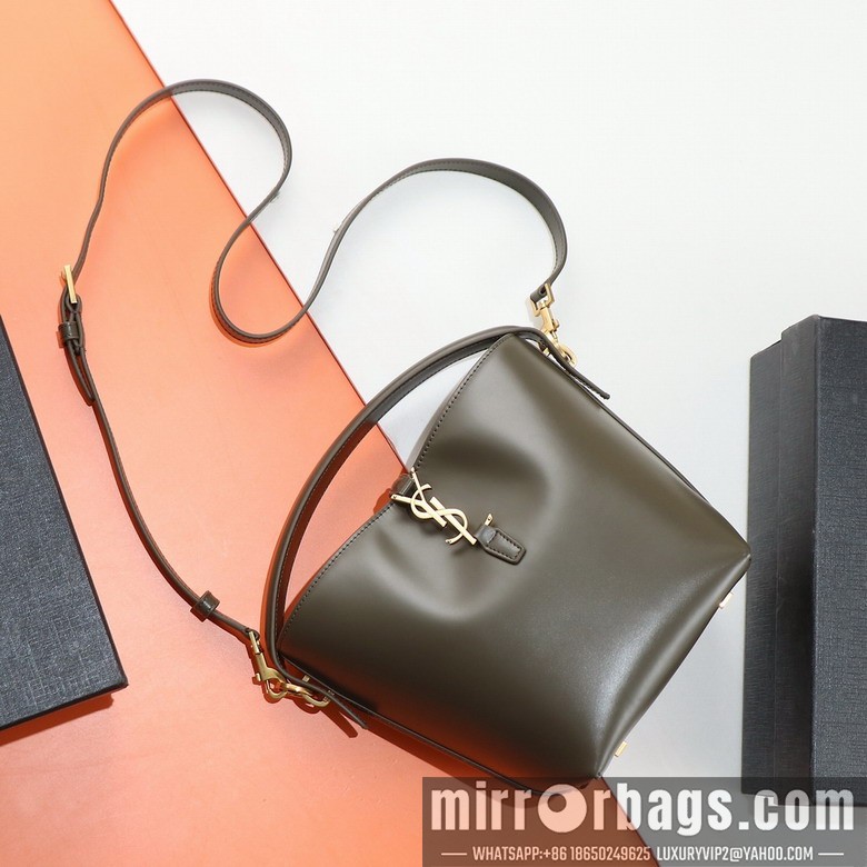Replica YSL Bags YSL 749036 17x20x13cm 8D4