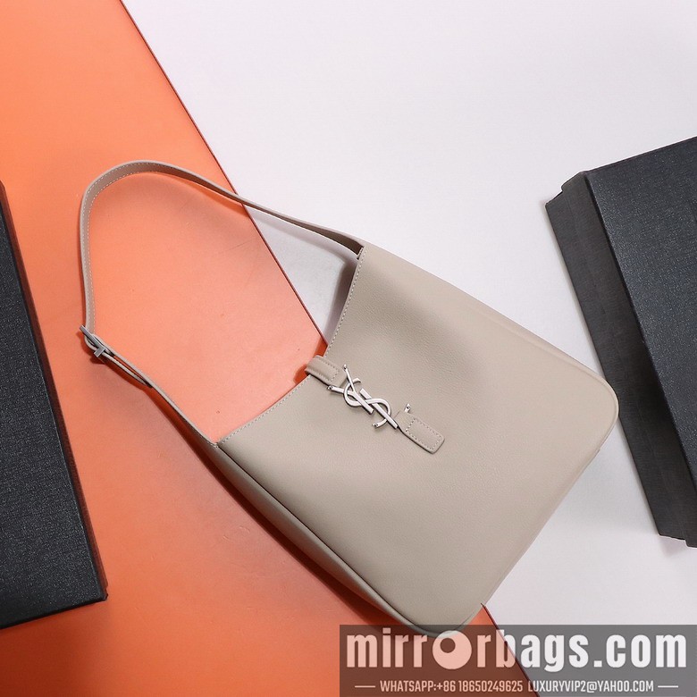 Replica YSL Bags YSL Le 657230 24x24x10cm 8D6
