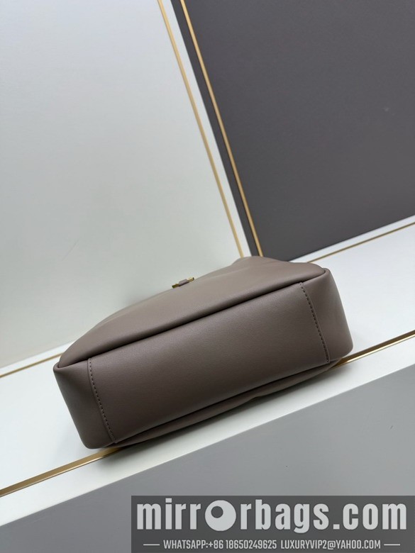 Replica YSL Bags YSL 6137 28x28x10cm jj3