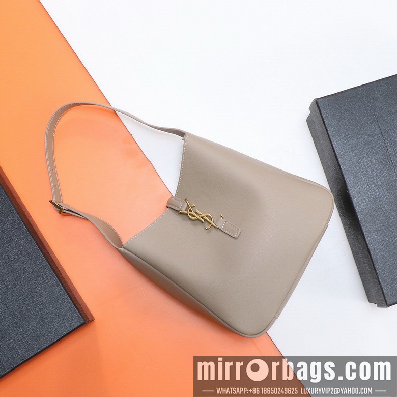 Replica YSL Bags YSL Le 657230 24x24x10cm 8D1
