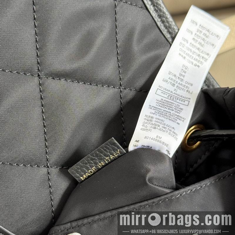 Burberry Bags Horseshoe 17x20x14cm HQ