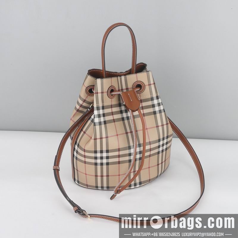 Burberry Bags 59611 16x26x26cm HQ