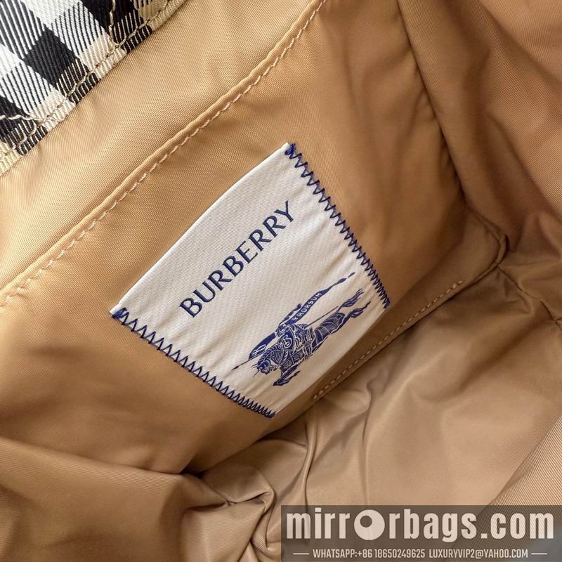 Burberry Bags Horseshoe 17x20x14cm HQ 1