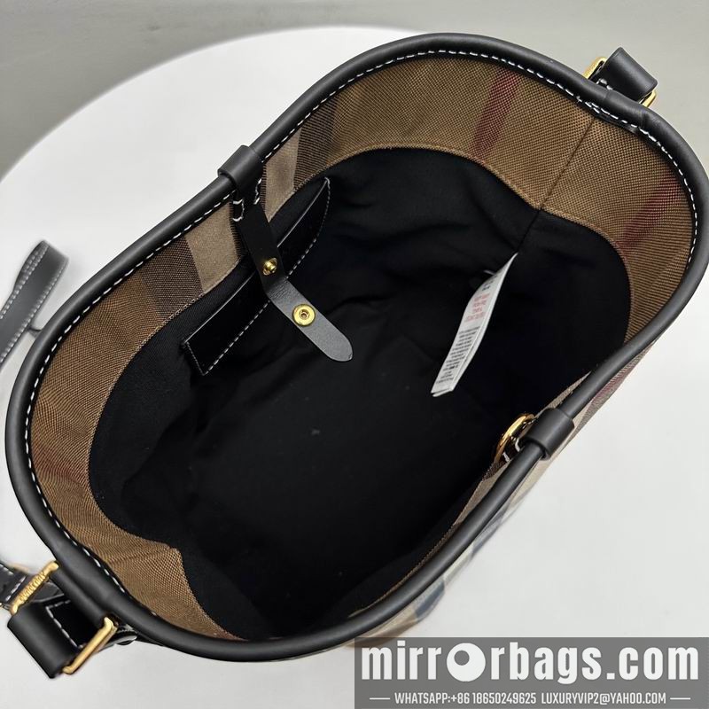 Burberry Bags 16x15x23cm HQ