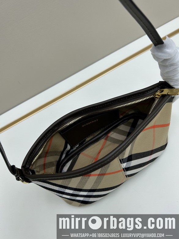 Burberry Bags Bur 8899 20x10x9cm jj