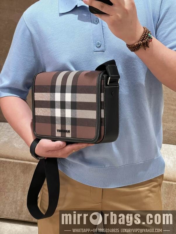 Burberry Bags 80697921 25.5x6.5x21.5cm WP