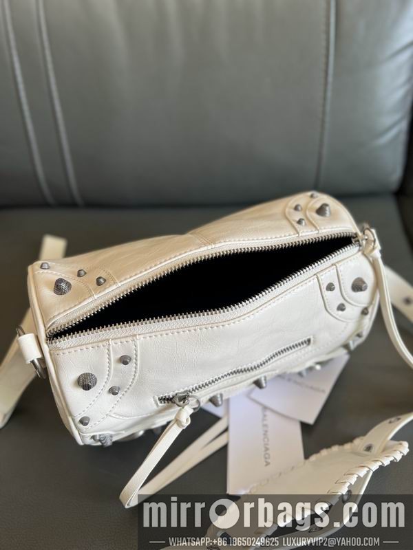 Balenciaga Bags 71766 24x15x11cm YT