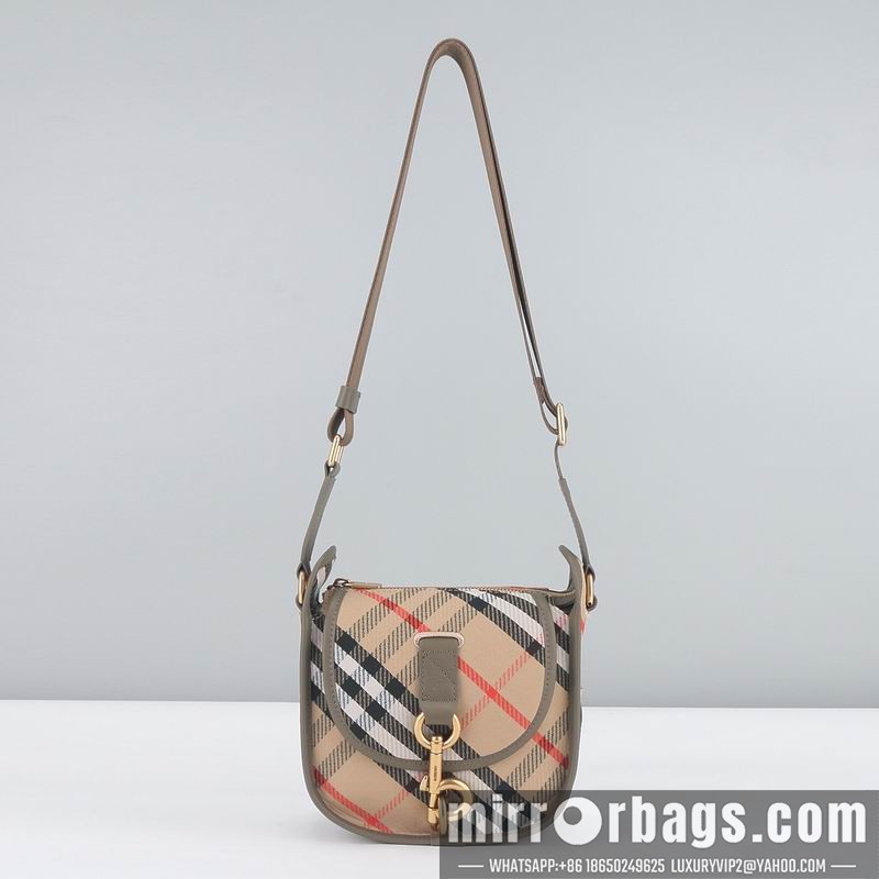 Burberry Bags 81196571 19x9x17.5cm HQ