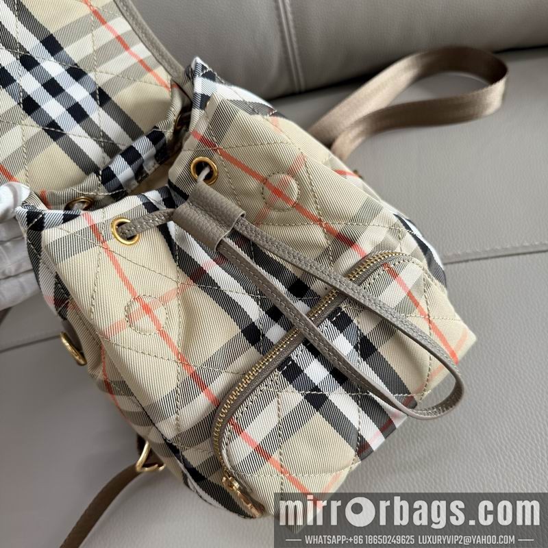 Burberry Bags Horseshoe 17x20x14cm HQ 1
