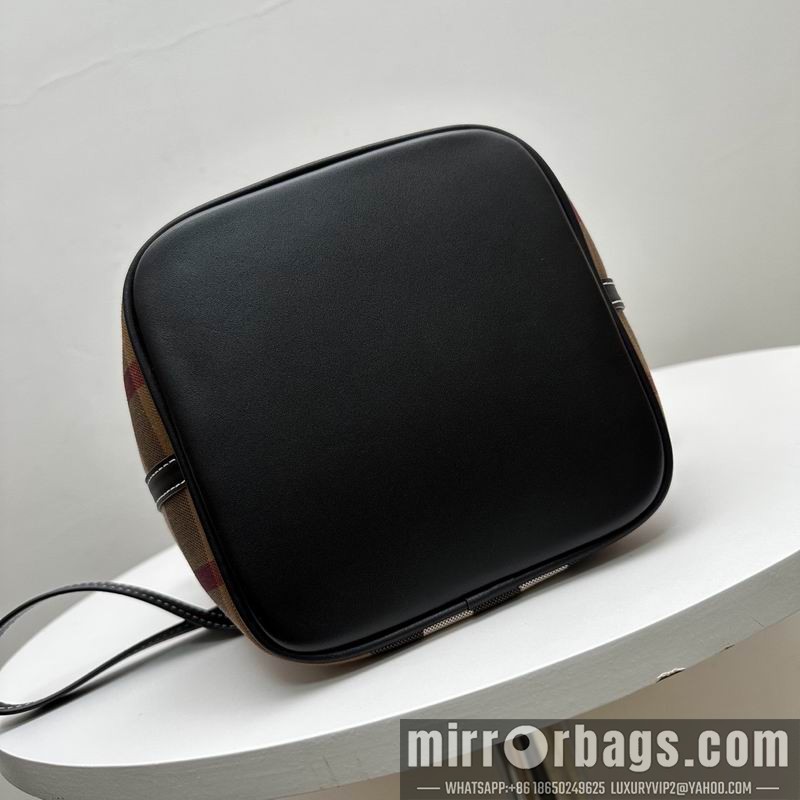 Burberry Bags 16x15x23cm HQ