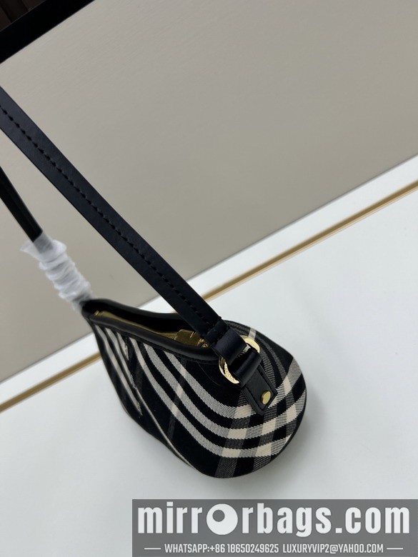 Burberry Bags Bur 8899 20x10x9cm jj1