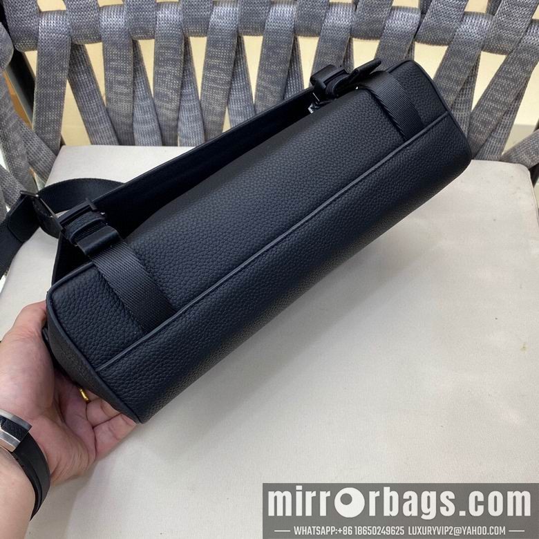 Burberry Bags 5250-3 29X8.5X17.5cm WP