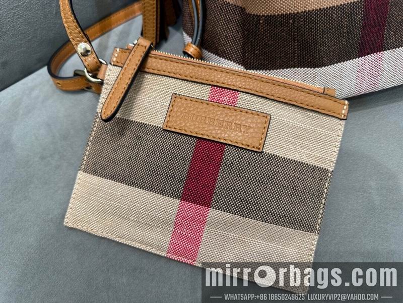 Burberry Bags 9361 24.5x17cm HQ