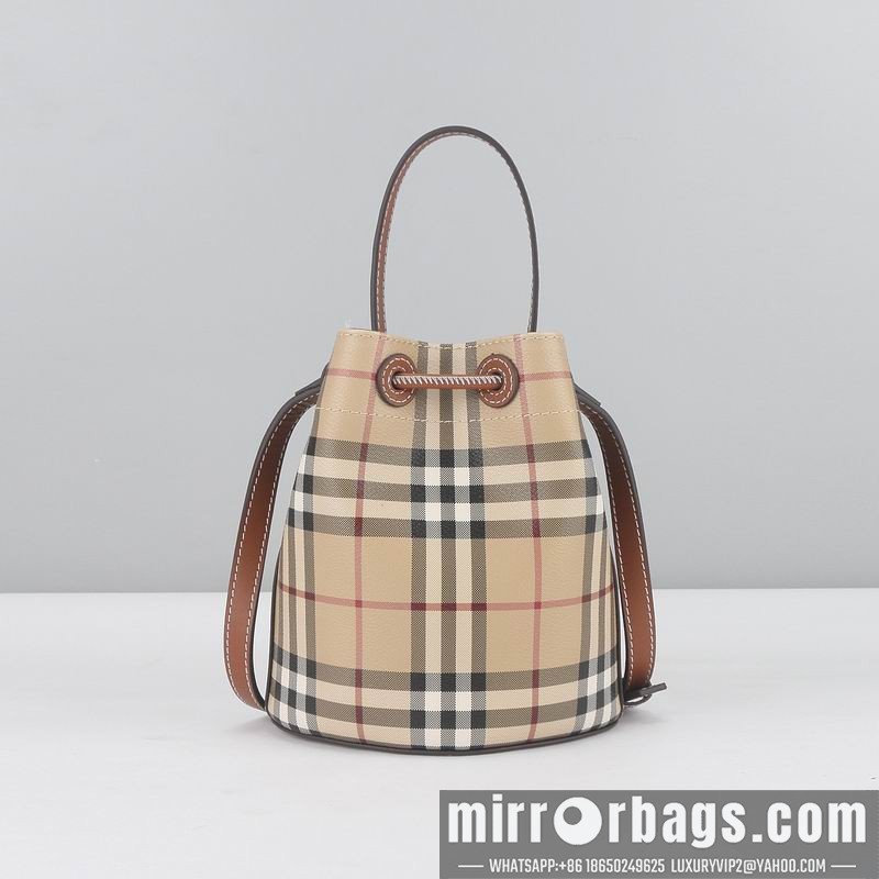 Burberry Bags 4881 16.5x11x18.5cm HQ