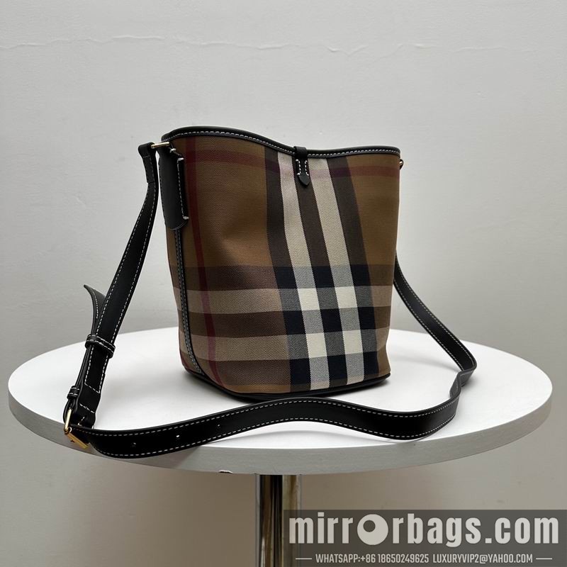 Burberry Bags 16x15x23cm HQ
