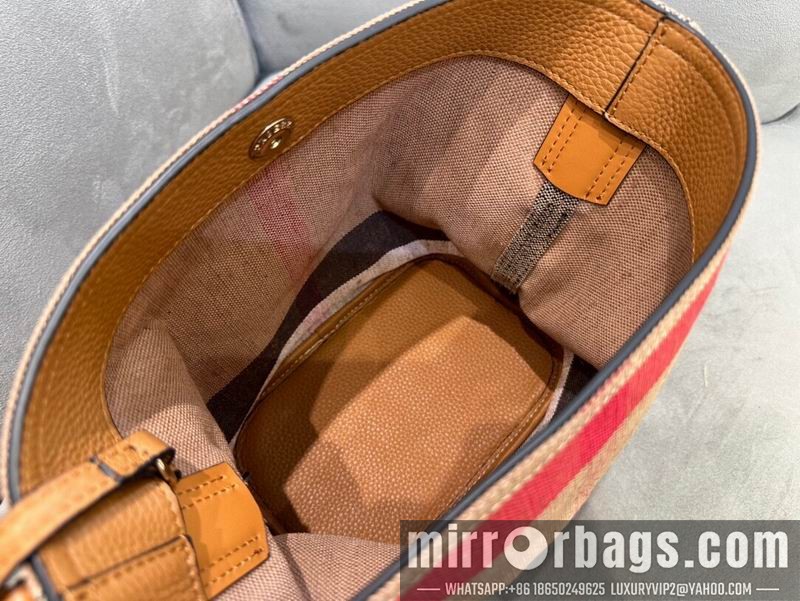 Burberry Bags 9361 24.5x17cm HQ