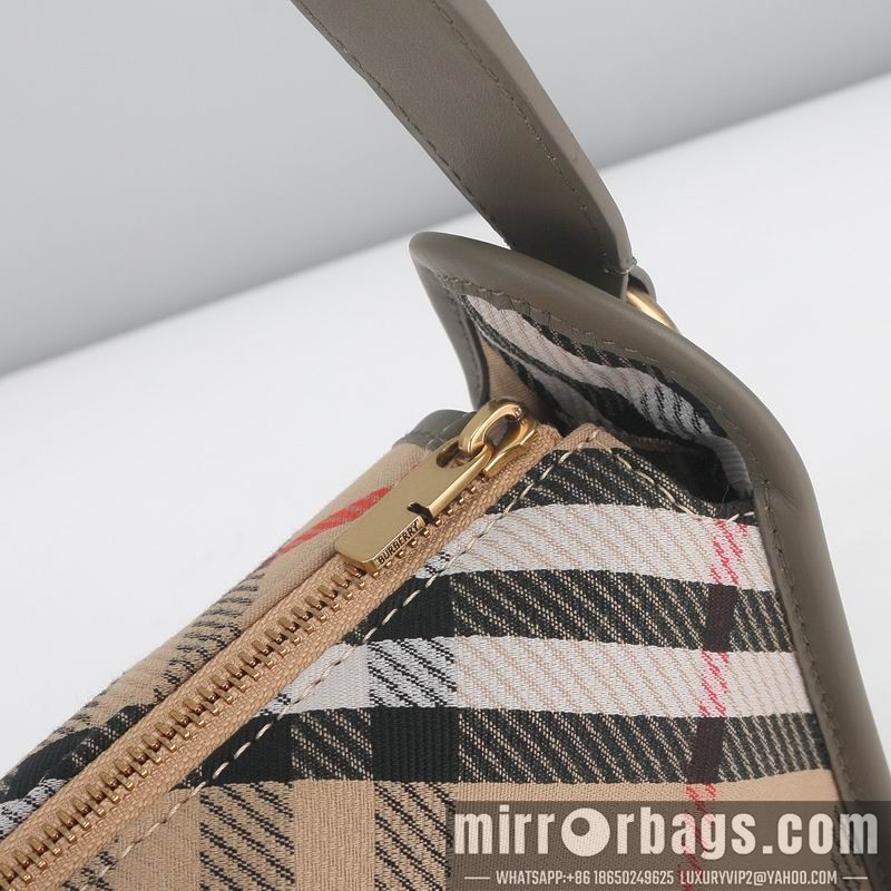 Burberry Bags 81196571 19x9x17.5cm HQ