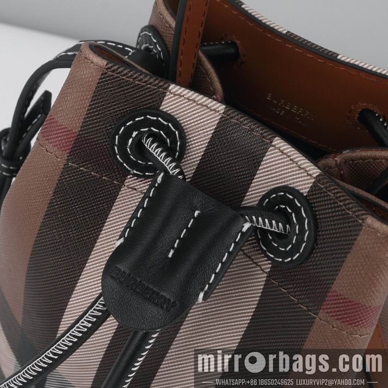 Burberry Bags 4881 16.5x11x18.5cm HQ 1