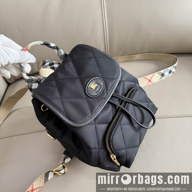 Burberry Bags Horseshoe 17x20x14cm HQ