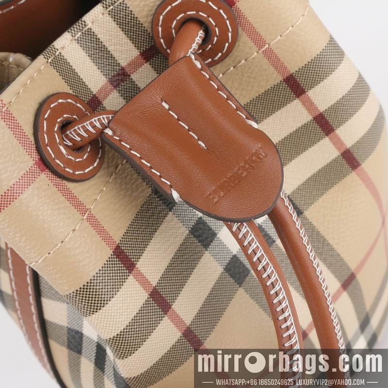 Burberry Bags 4881 16.5x11x18.5cm HQ