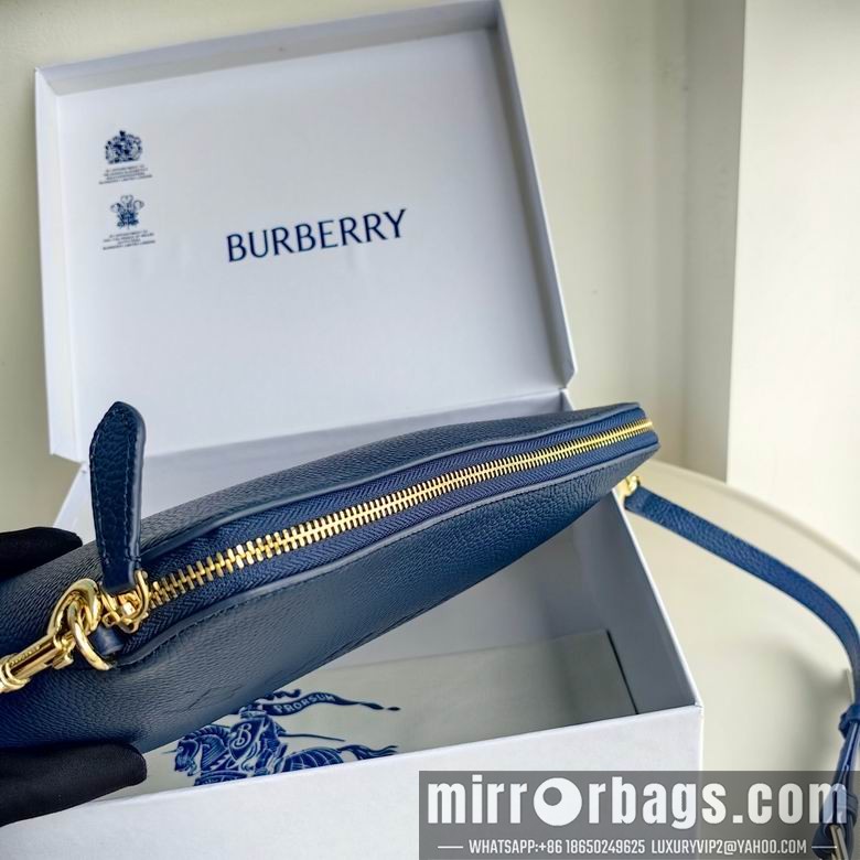Burberry Bags 29X17X8cm 041503 WP 3colour