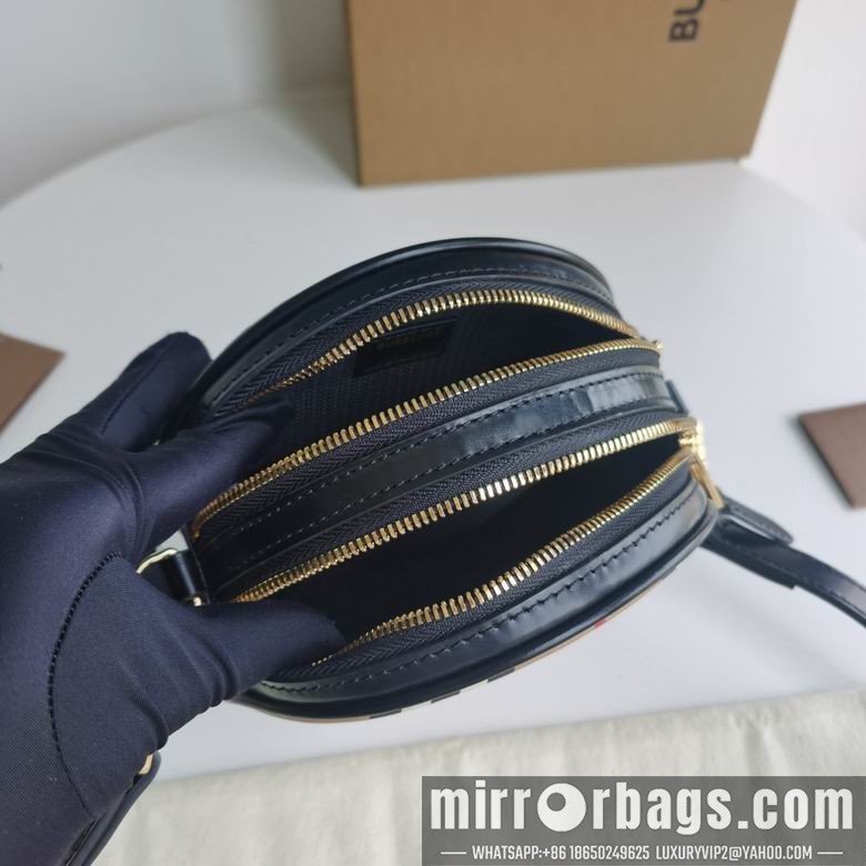 Burberry Bags 17X7X17cm 041501 WP
