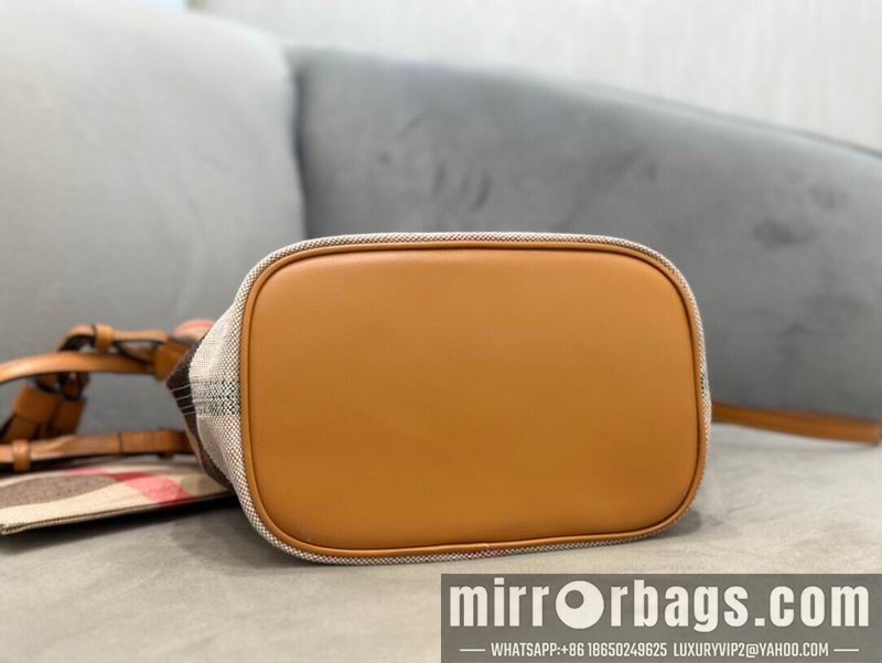 Burberry Bags 9361 24.5x17cm HQ