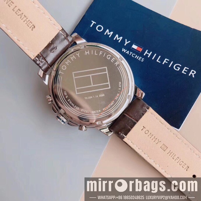 Replica Tommy 44mm 101026 Watch