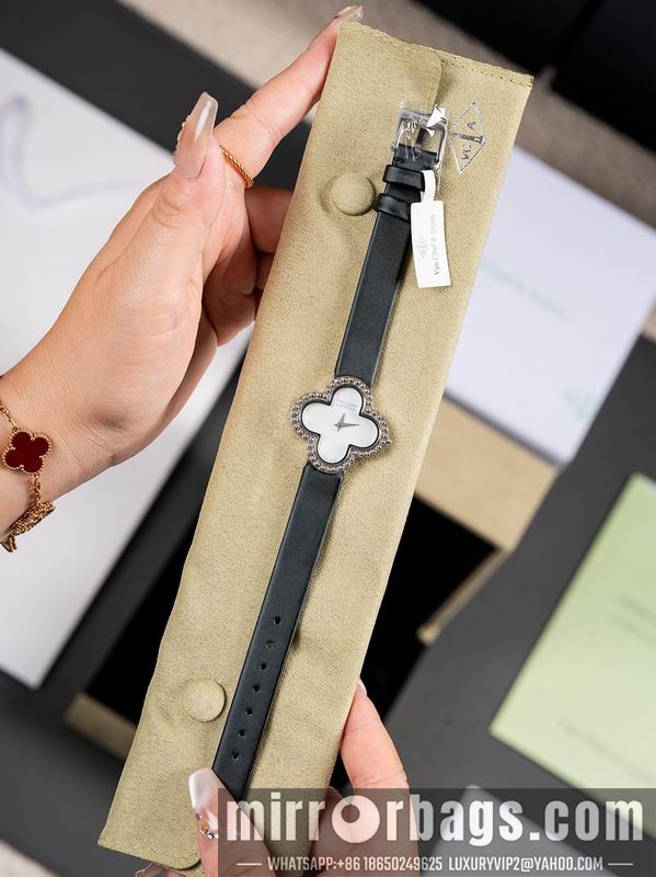 Replica Van Cleef & Arpels 29.7mm 080606 Watch