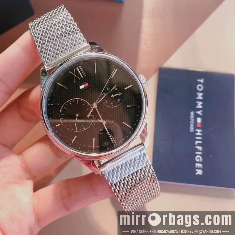 Replica Tommy 44mm 101001 Watch