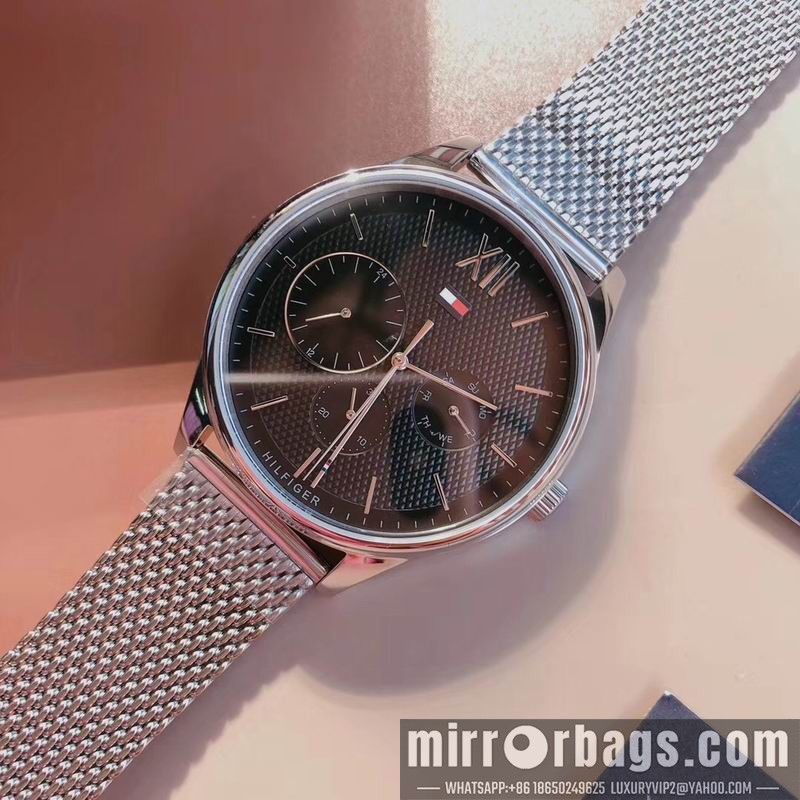 Replica Tommy 44mm 101001 Watch