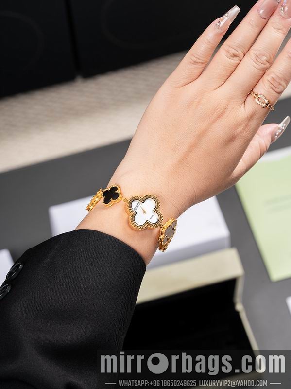 Replica Van Cleef & Arpels 27mm 080605 Watch