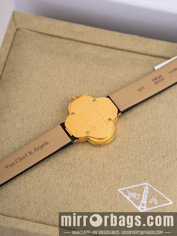 Replica Van Cleef & Arpels 29.7mm 080606 Watch