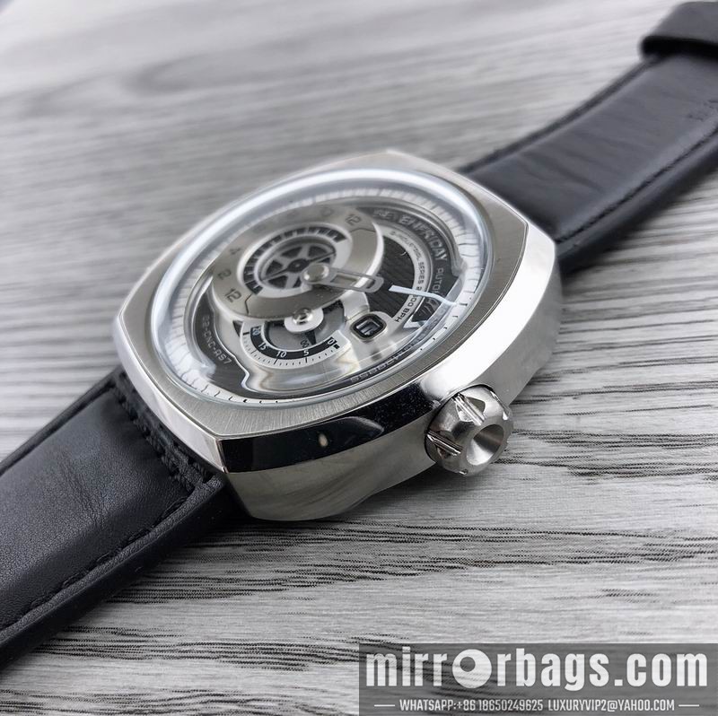 Replica Seven Friday 44.3X49.7mm 090460 Watch