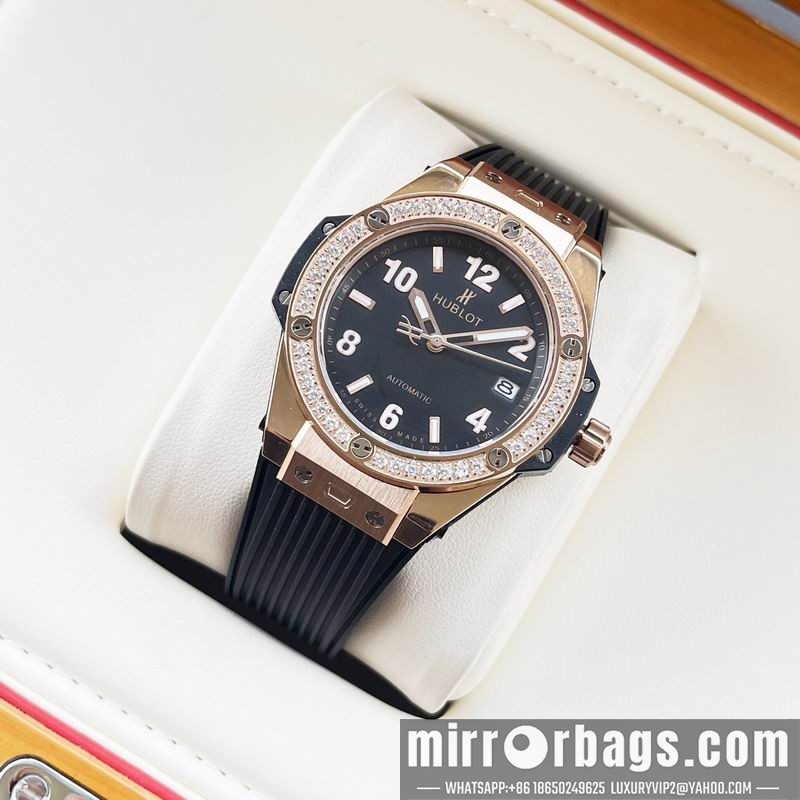 Replica Hublot 33mm 110304 Watch