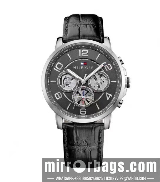 Replica Tommy 44mm 101026 Watch
