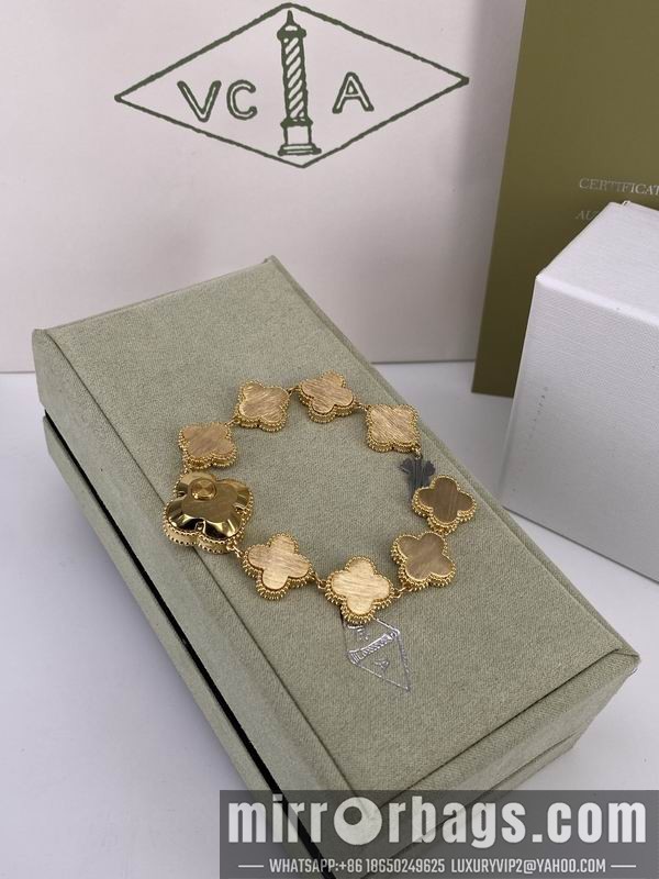 Replica Van cleef & Arpels 22.4mm 010502 Watch