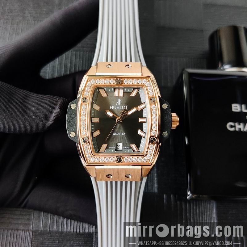 Replica Hublot W38mm 0922108 Watch