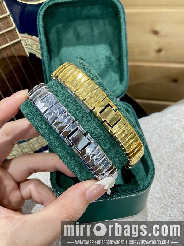 Replica Bvlgari 23X34mm 122858 Watch