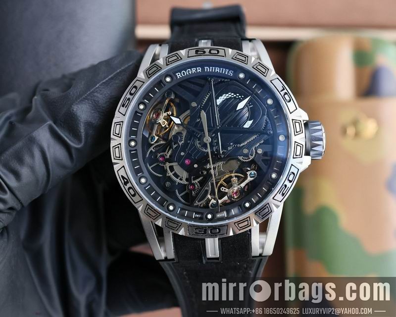 Replica Roger Dubuis 46mm 090403 Watch