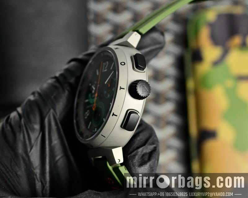 Replica LV 44mm 042407 Watch