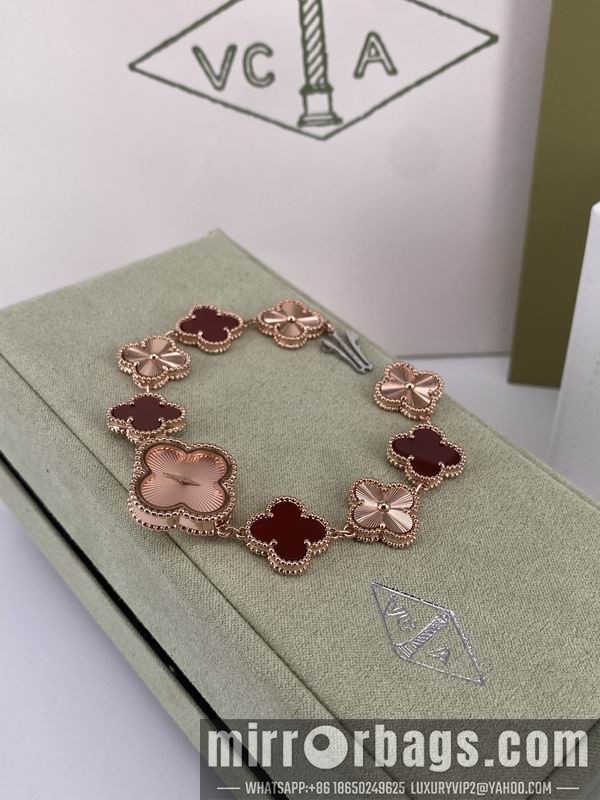 Replica Van cleef & Arpels 22.4mm 010502 Watch