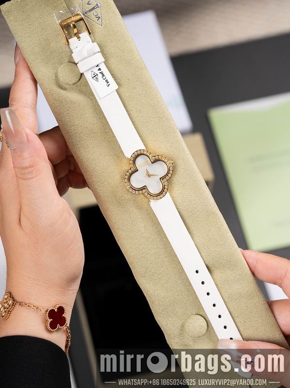 Replica Van Cleef & Arpels 29.7mm 080606 Watch