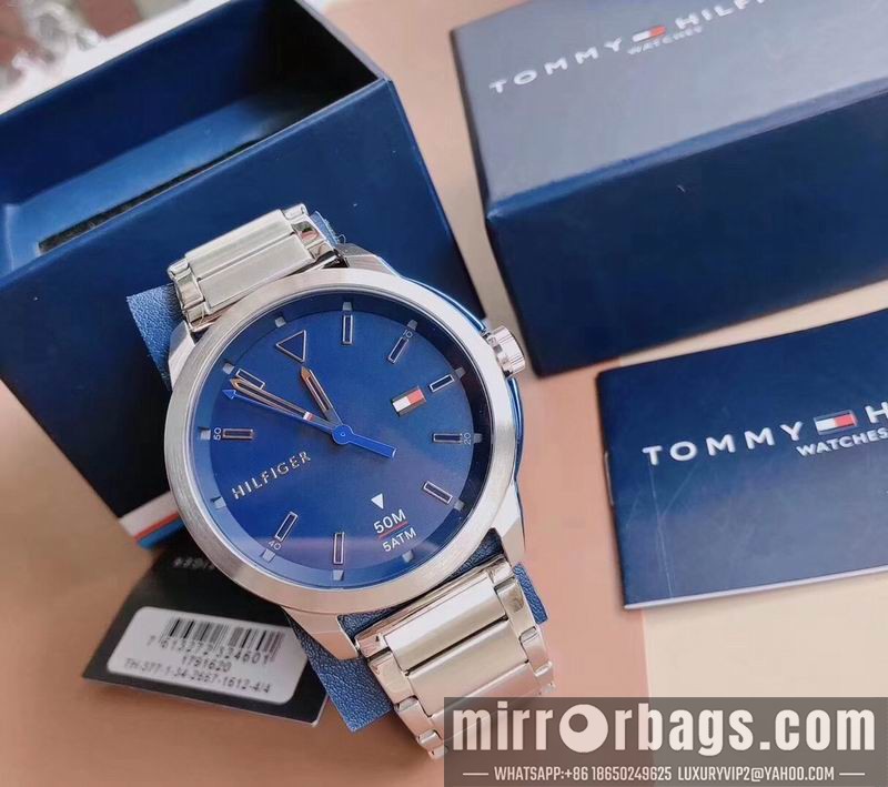 Replica Tommy 44mm 101002 Watch